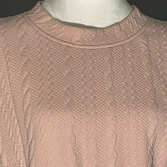 (Blank NYC) Sm Barbie Core Cable Knit Pattern With Cute Pleat Detail, Cuffs - Picture 2 of 16